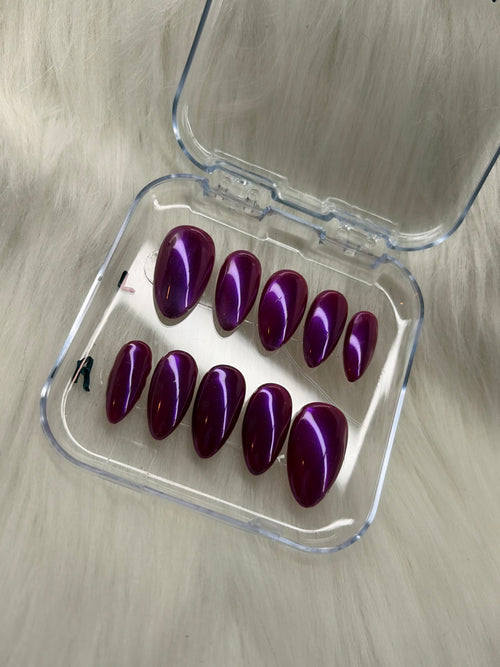 Plum Chrome Nails ✨